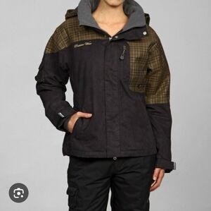 Predator Wear Hooded Womans Jacket